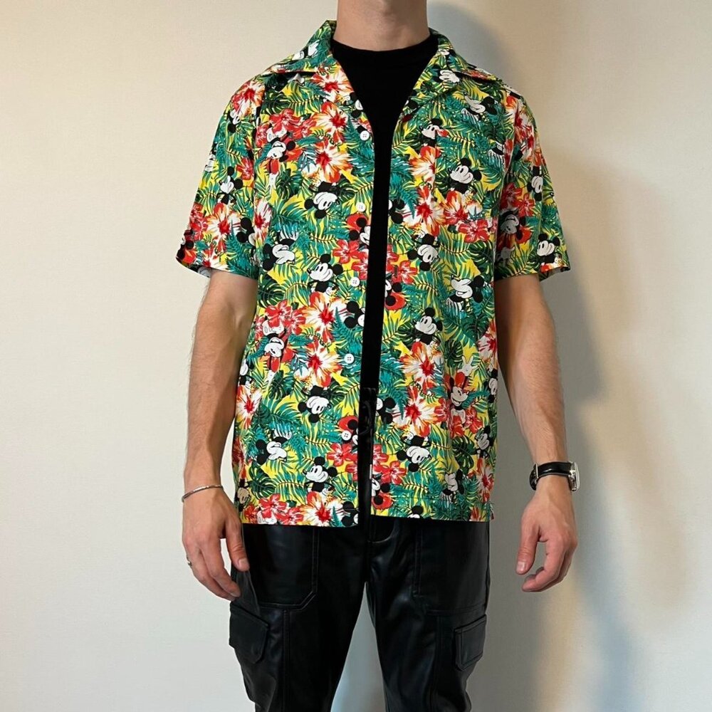Disney Mickey Mouse Floral Hawaiian Shirt Size S